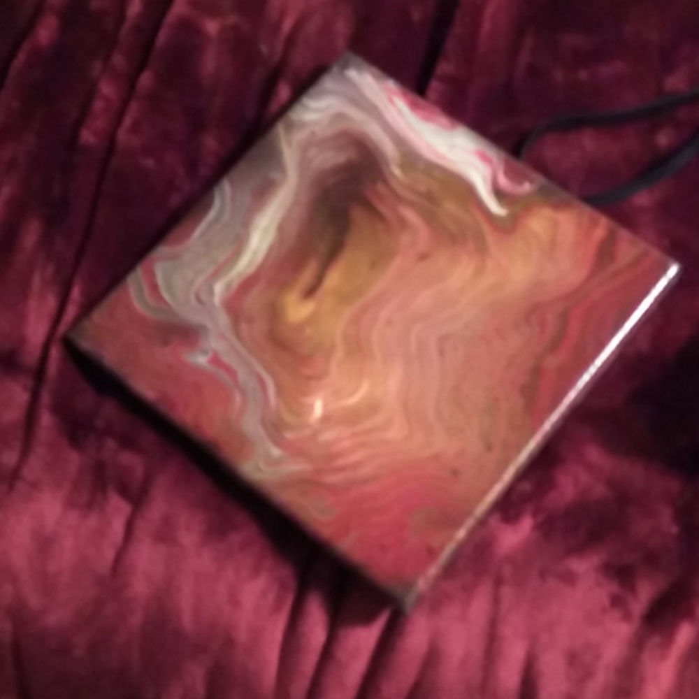 PAINT POURING
